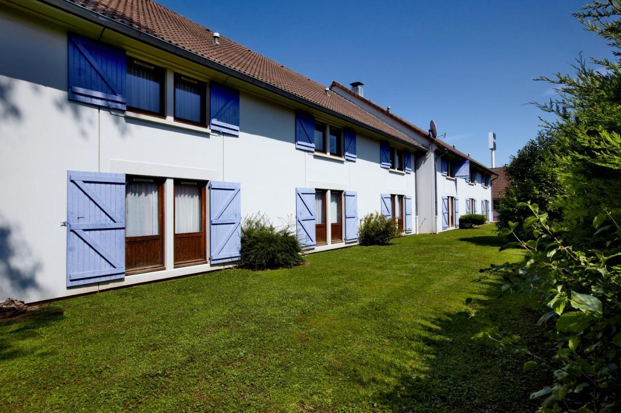 Kyriad Geneve St-Genis-Pouilly Сен-Жени-Пуйи Экстерьер фото